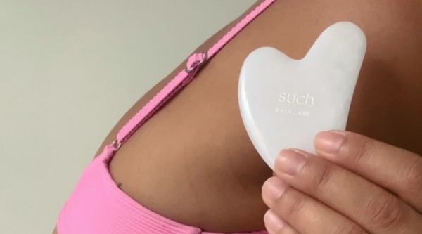 What is a gua sha and how to use it - Such Skincare